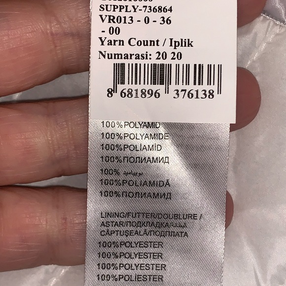 US Polo Assn woman’s white vest size 36 (S) - Picture 13 of 14